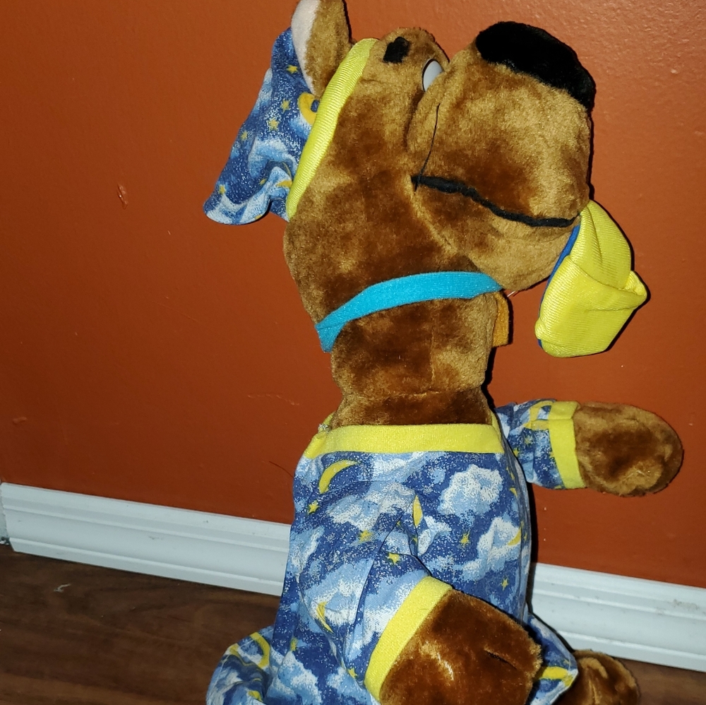 Scooby Doo Pajama Plush Doll Vintage Toy 18"